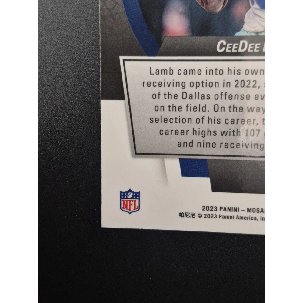 2023 Panini Mosaic CeeDee Lamb #MM-10  No Huddle Silver Disco‎ Prizm Cowboys